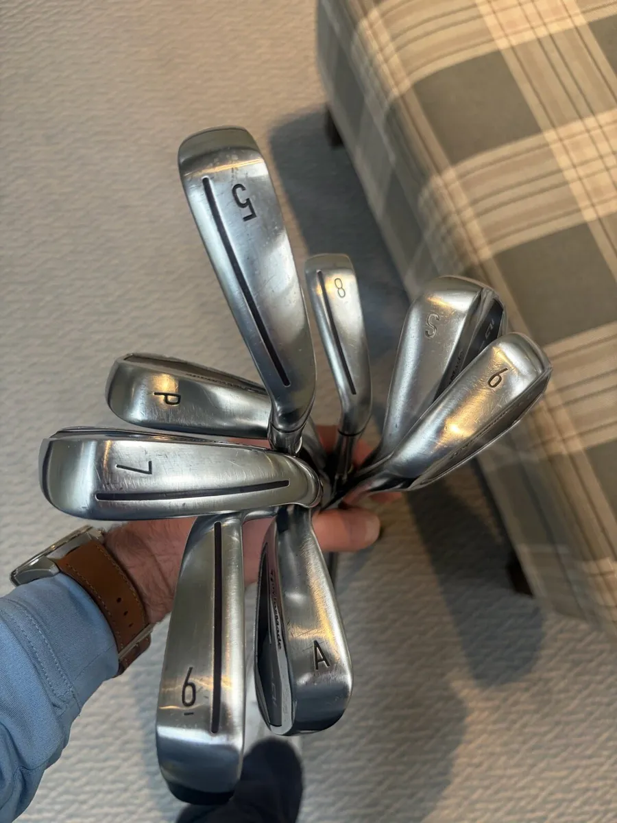 QI10 Left Handed Irons - Image 1