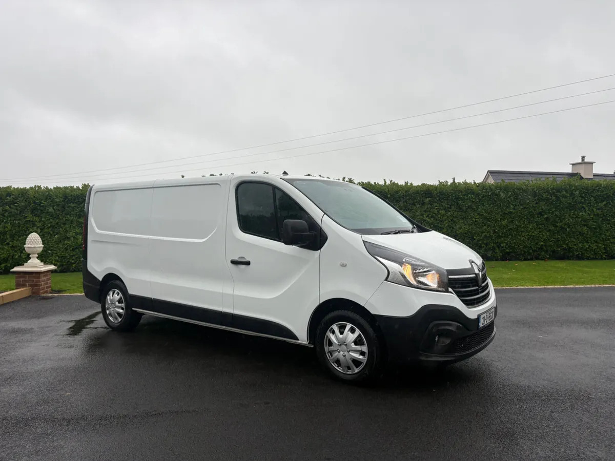 Renault Trafic 2021 - Image 1