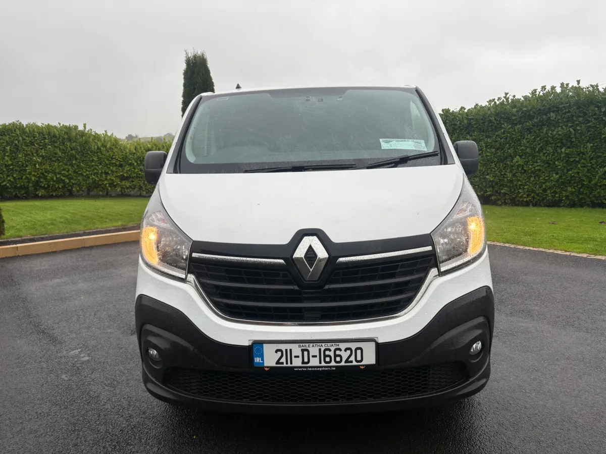 Renault Trafic 2021 - Image 4