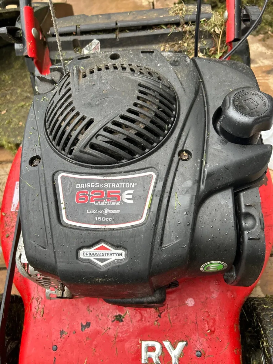 Briggs & Stratton Engine - Image 1