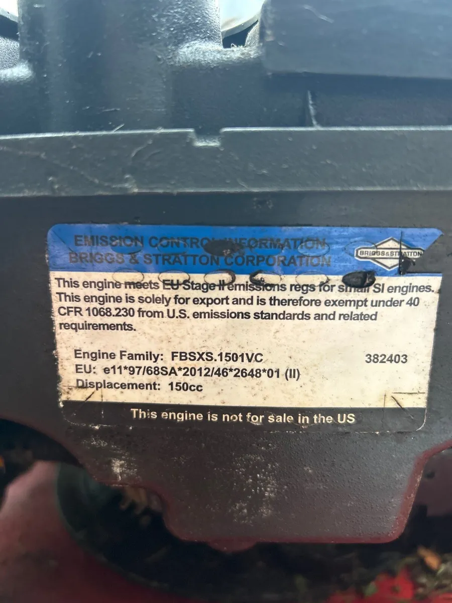 Briggs & Stratton Engine - Image 2