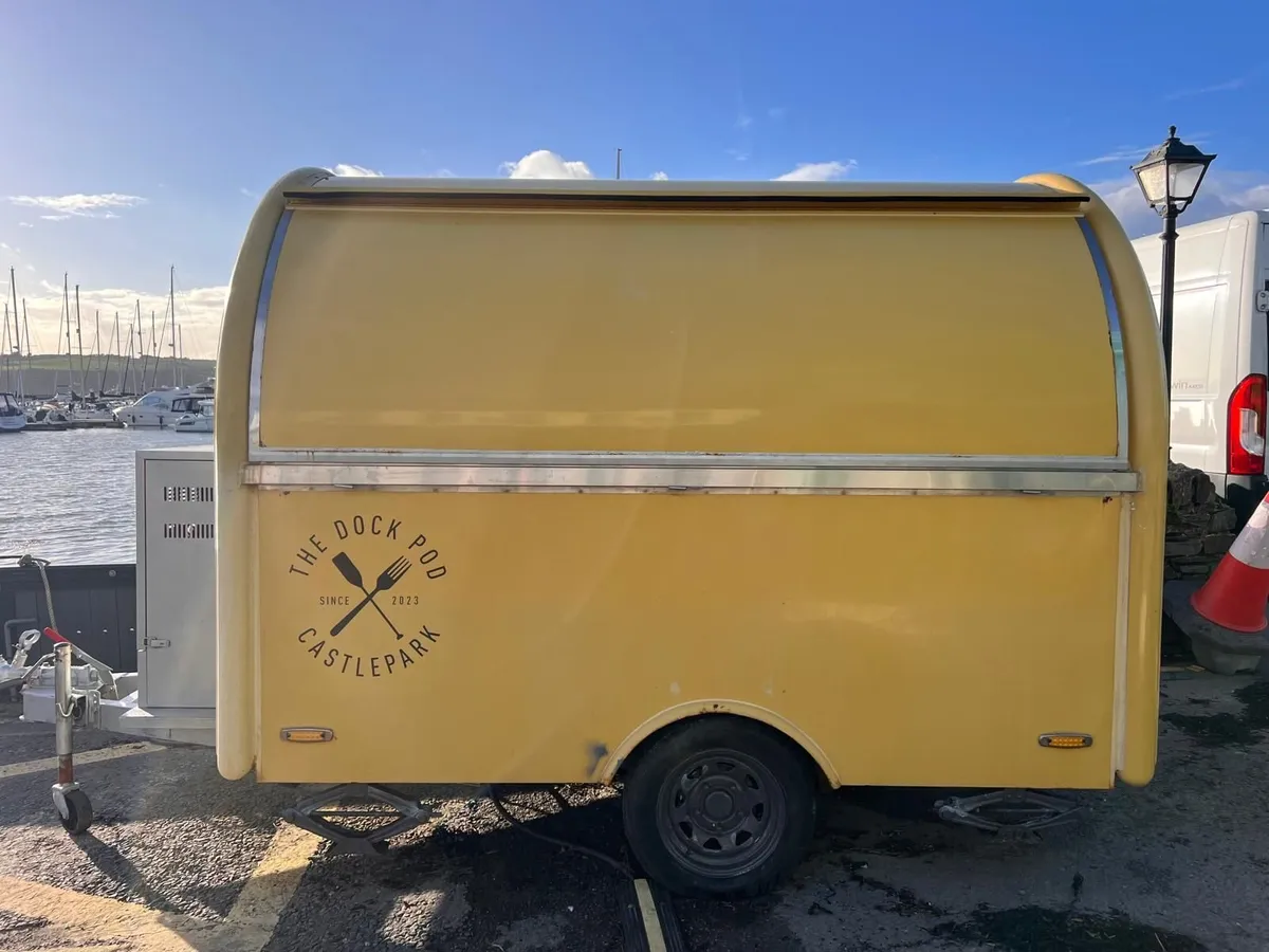 mobile catering trailer - Image 1