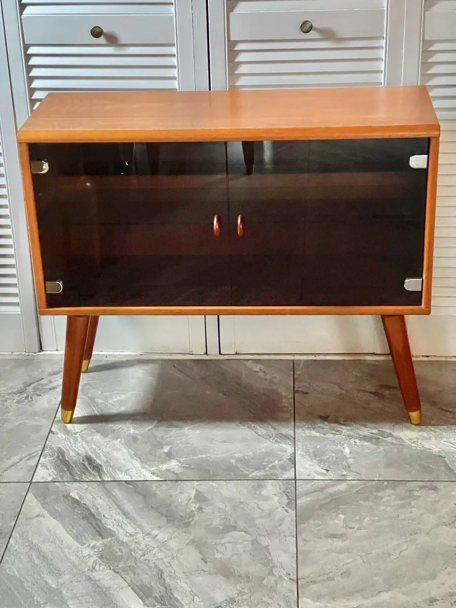 Mid century Danish cab - Image 1