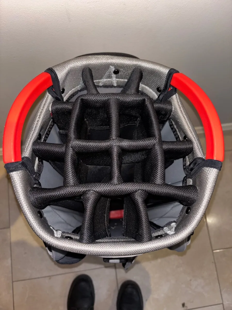 New TaylorMade Golf Bag - Image 2