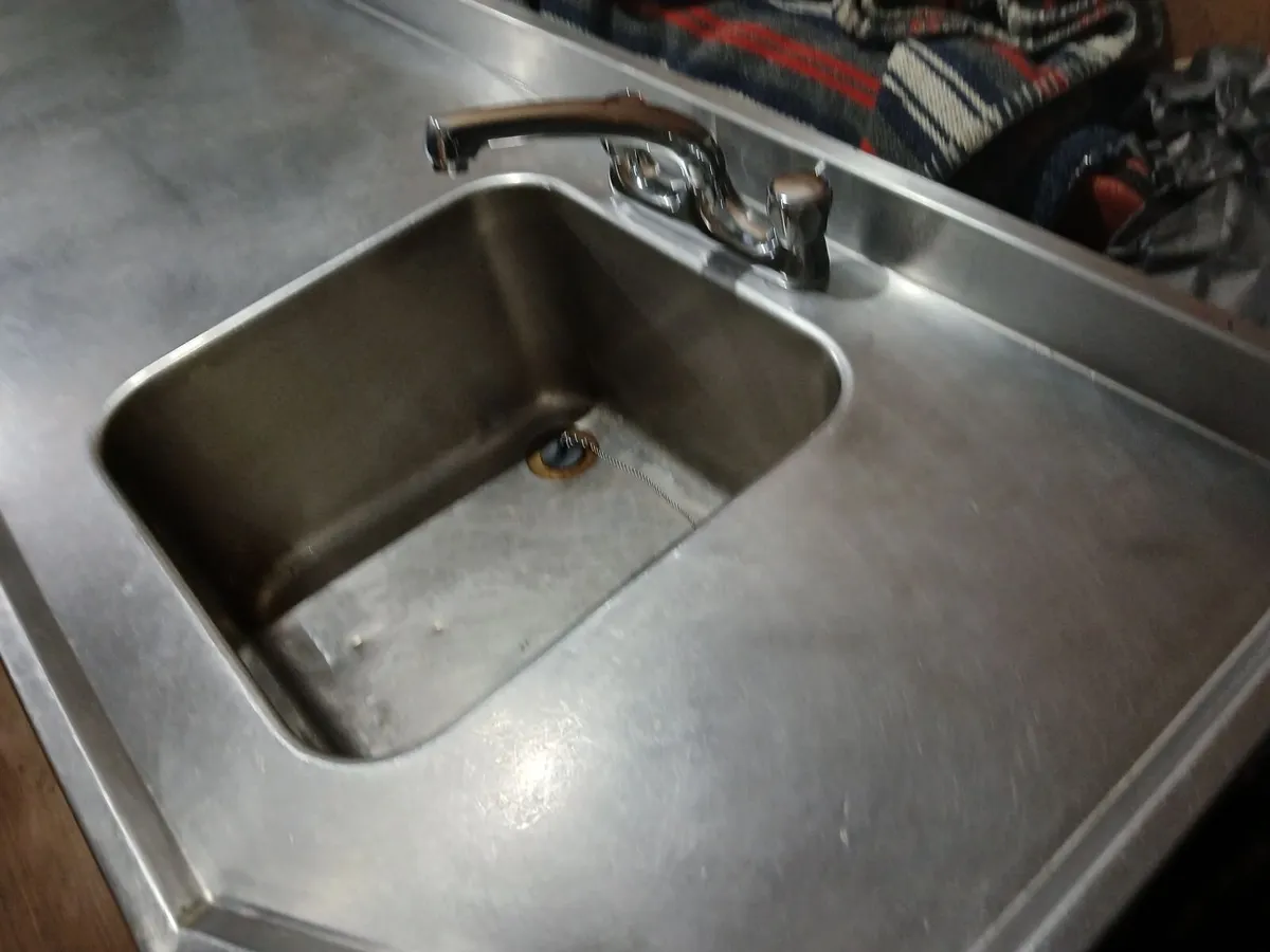 Stsinless steel cabbinet eirk bench sink unit - Image 3