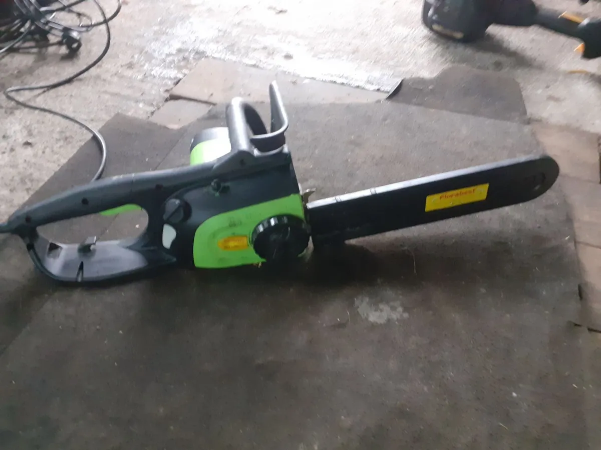 Chainsaw - Image 1