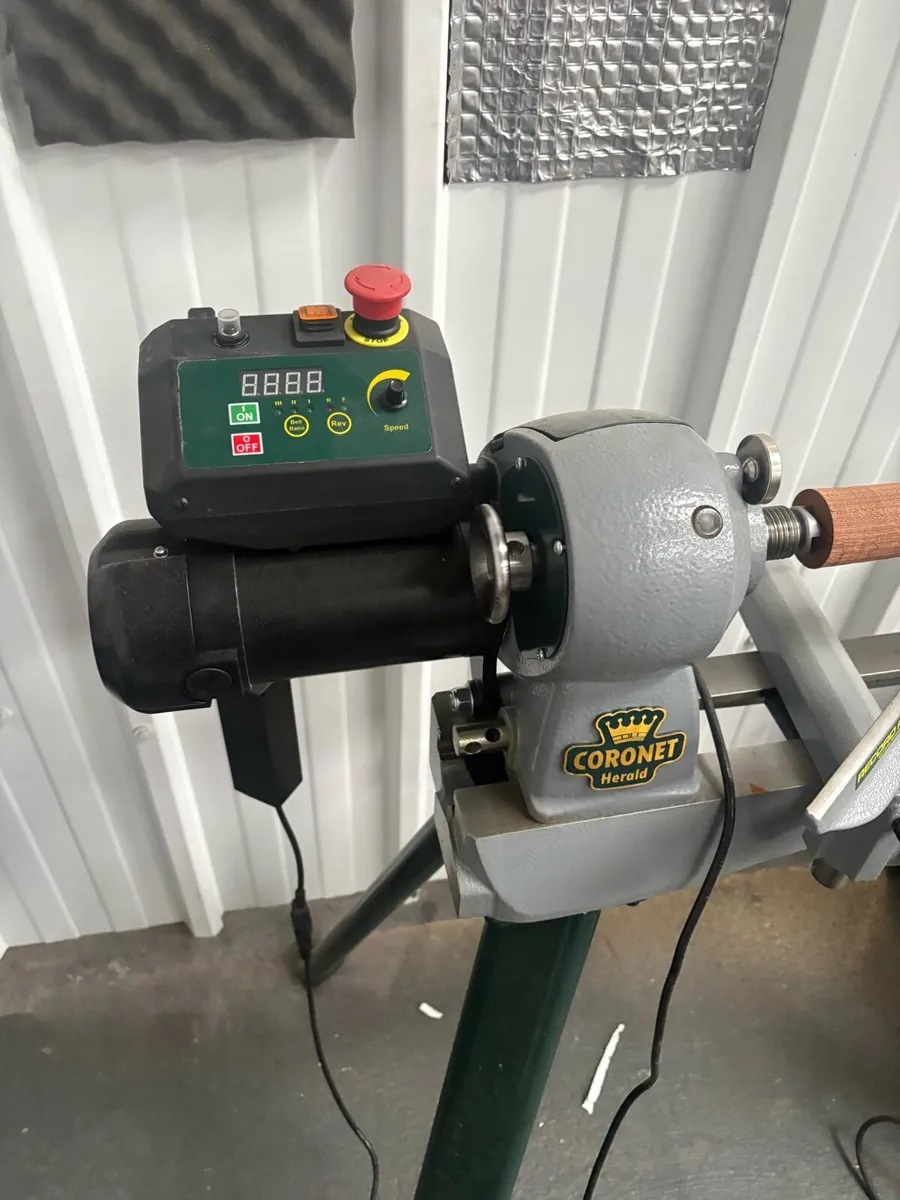 Wood Lathe mint condition - Image 2