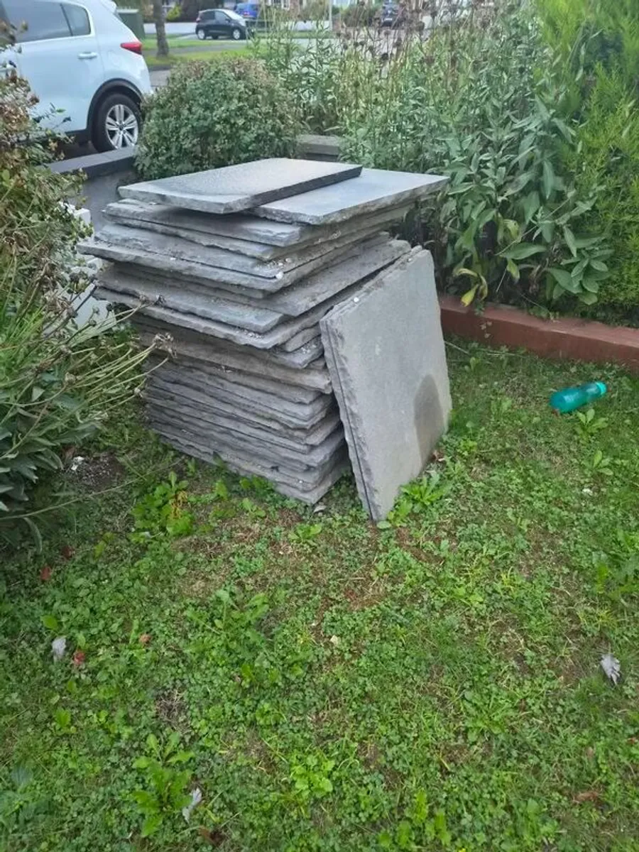 29 Grey Paving Slabs 60x60cm + 1 Half Slab - Image 3