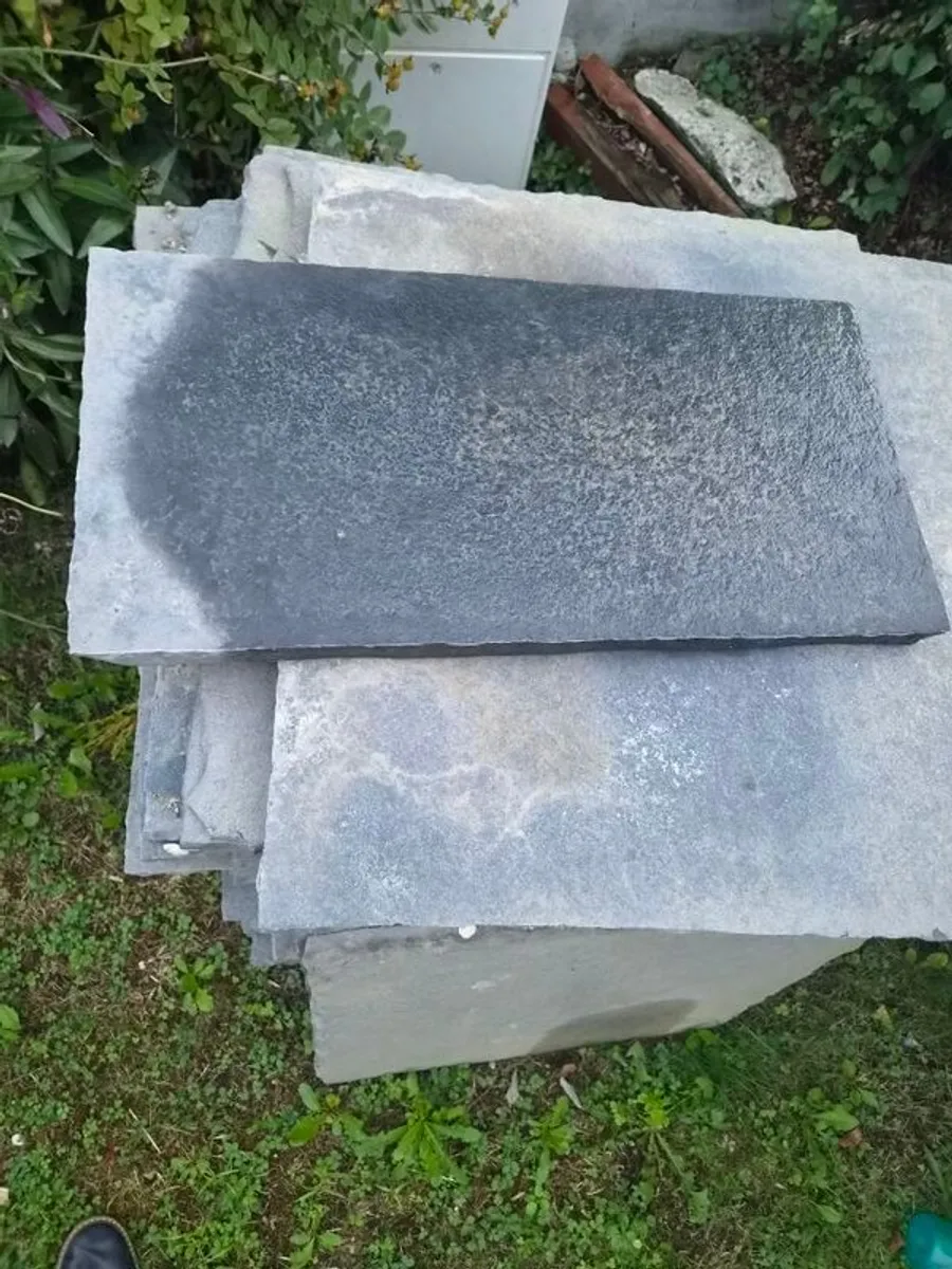 29 Grey Paving Slabs 60x60cm + 1 Half Slab - Image 1