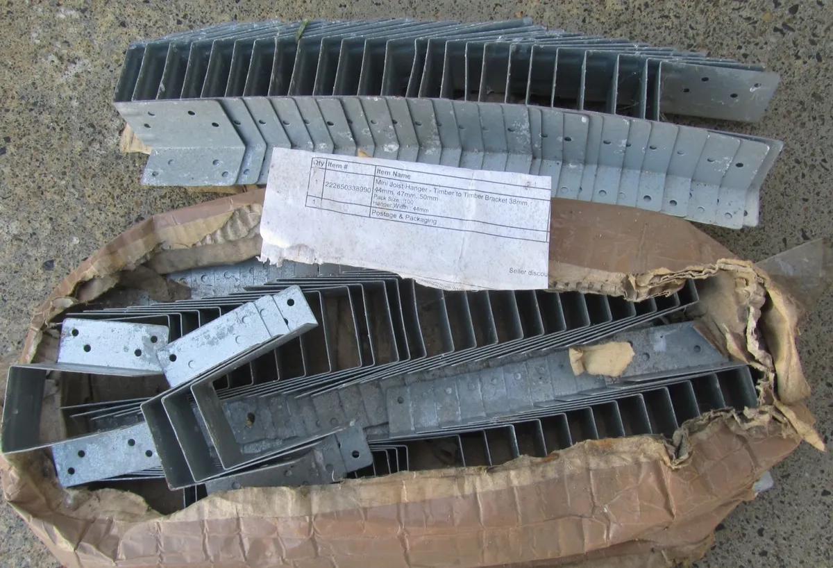Galvanised Steel Mini Joist Hangers - Image 1
