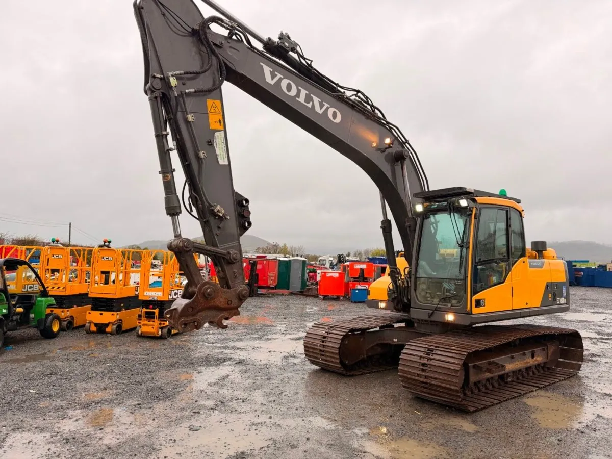 2014 Volvo EC160DNL  8,200 Hrs  New Undercarriage - Image 4