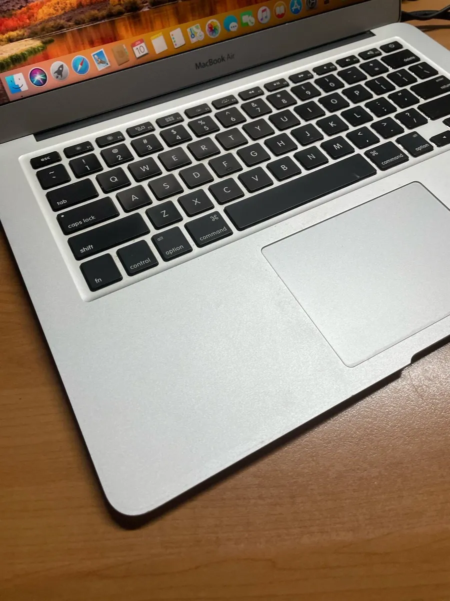 MacBook Air 13 for sale - Image 3