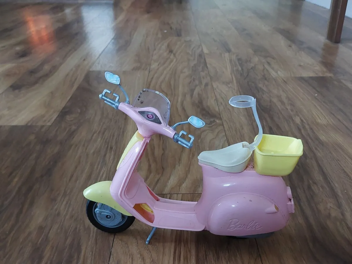 Barbie scooter