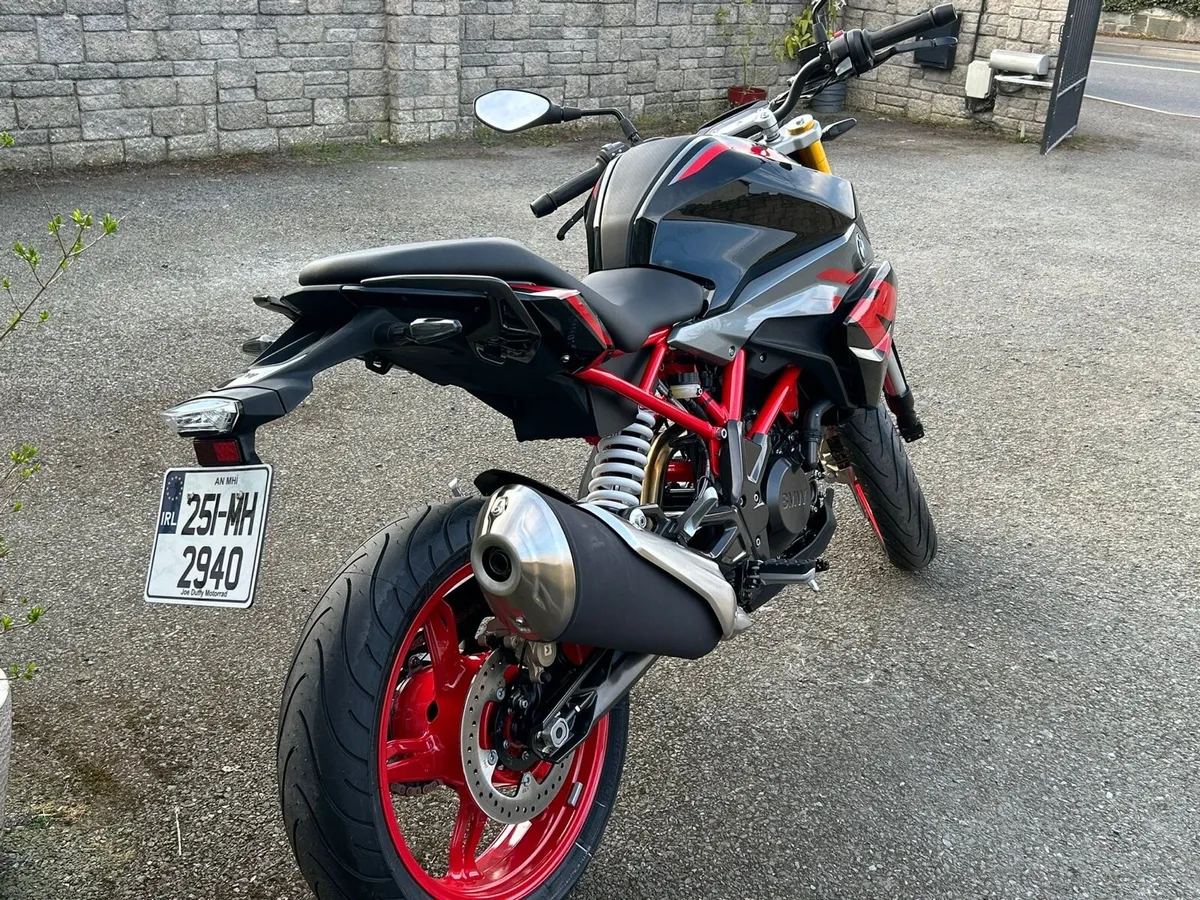 BMW310R Brand New Unused + Gear - Image 2