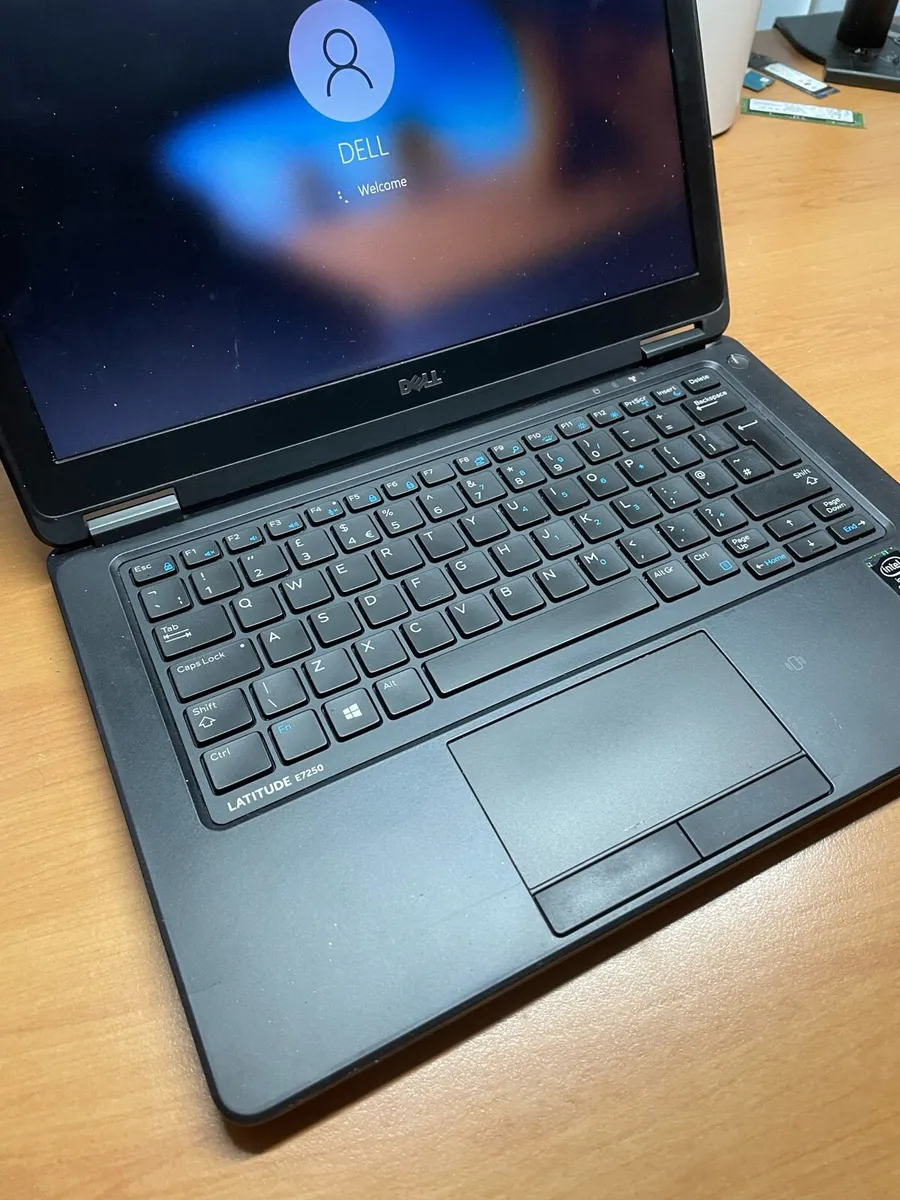 Dell laptop i5 pro windows 10 - Image 3