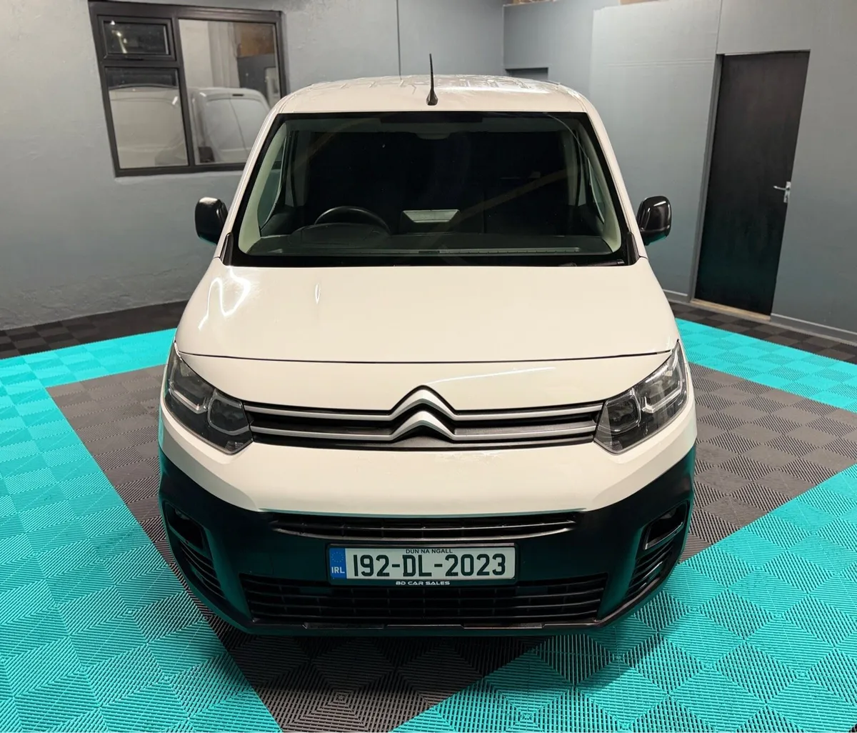 2019 Citroen berlingo enterprise model - Image 2