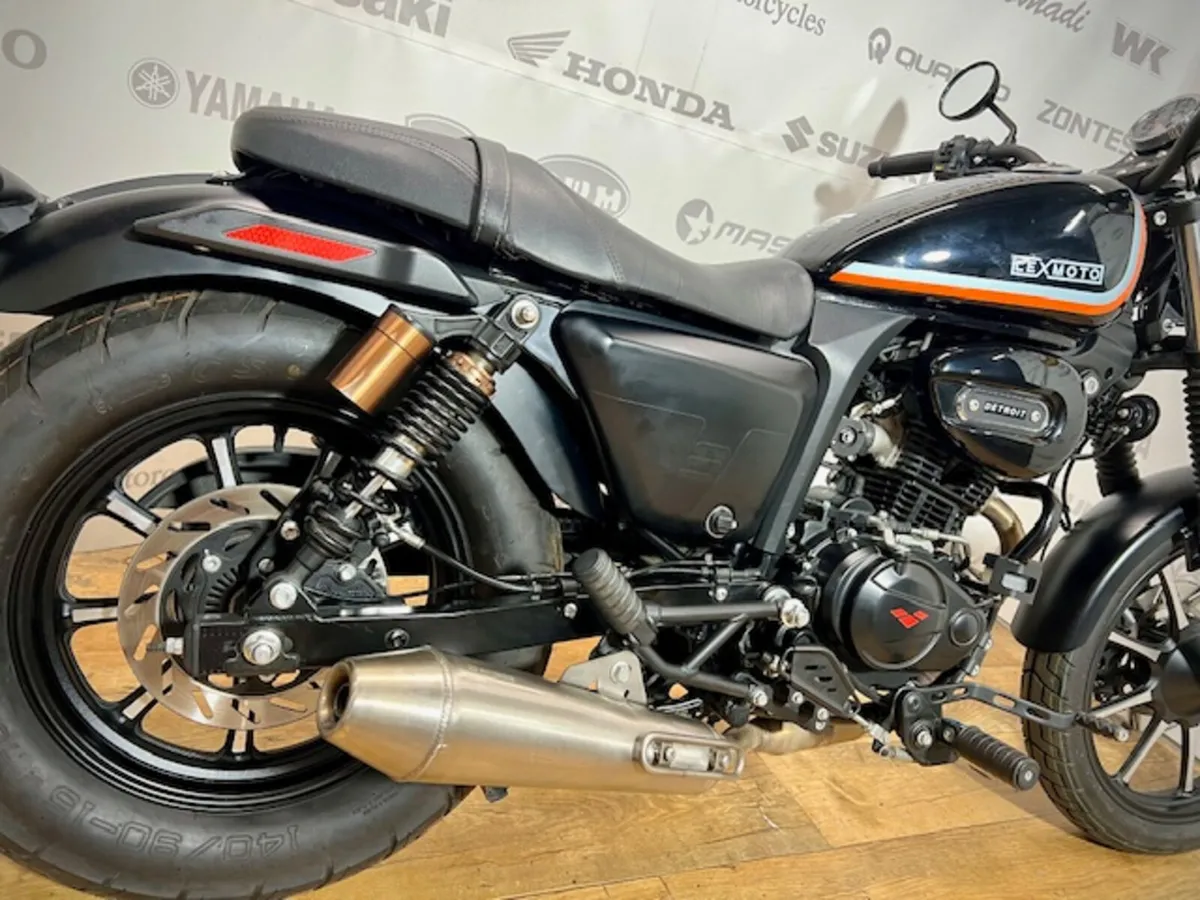 PRE-OWNED Lexmoto Detroit 125 2023 - Image 4