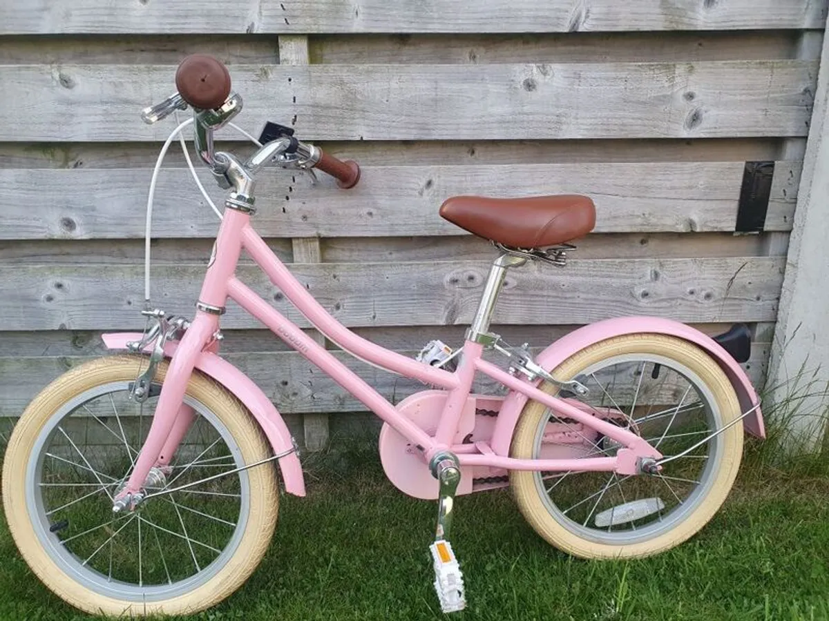 Bobbin Girls' Bicycle - Image 1