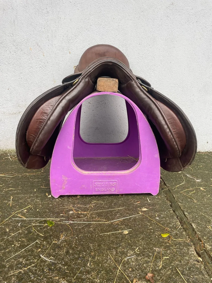 Ideal Saddle 17" - Image 3