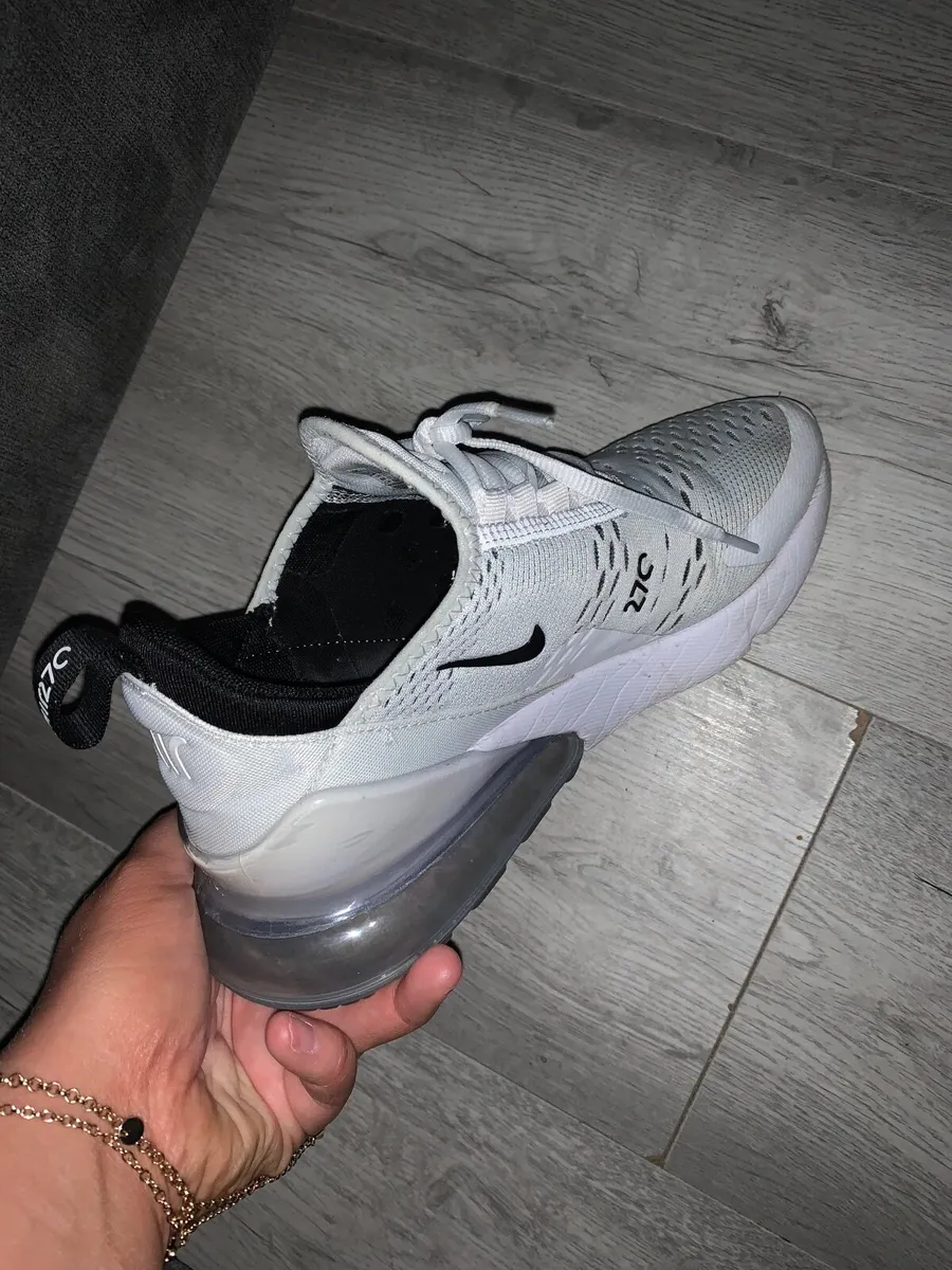 Nike 270 size 5.5 - Image 1