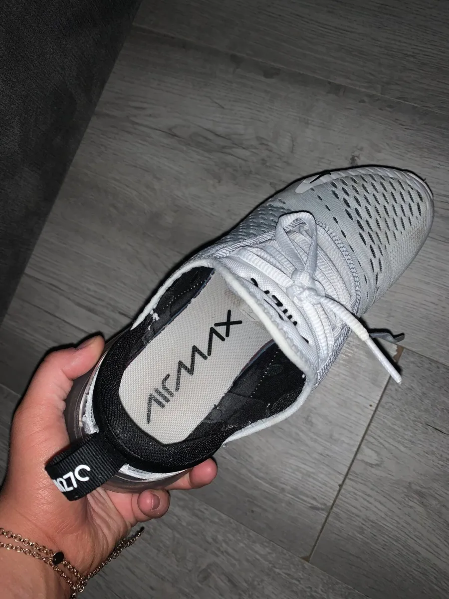 Nike 270 size 5.5 - Image 2