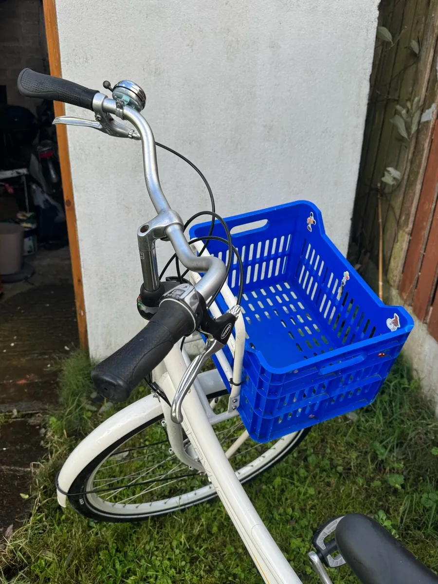Dutch City Bike - Image 4