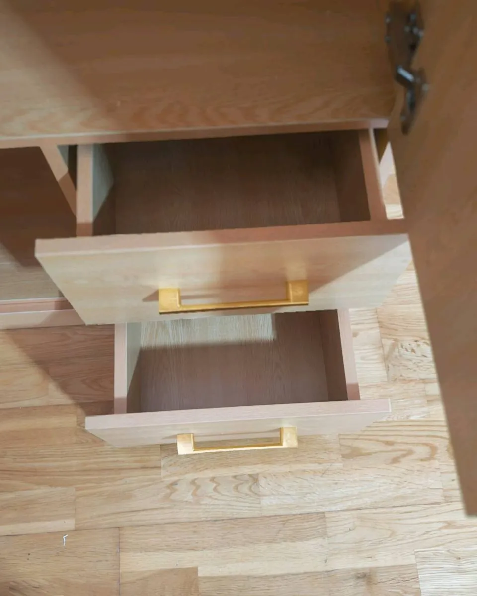 children's cabinet - Image 3