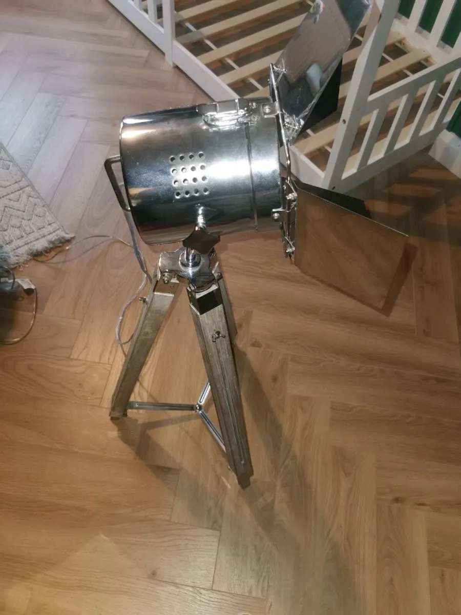 Floor lamp - Image 1