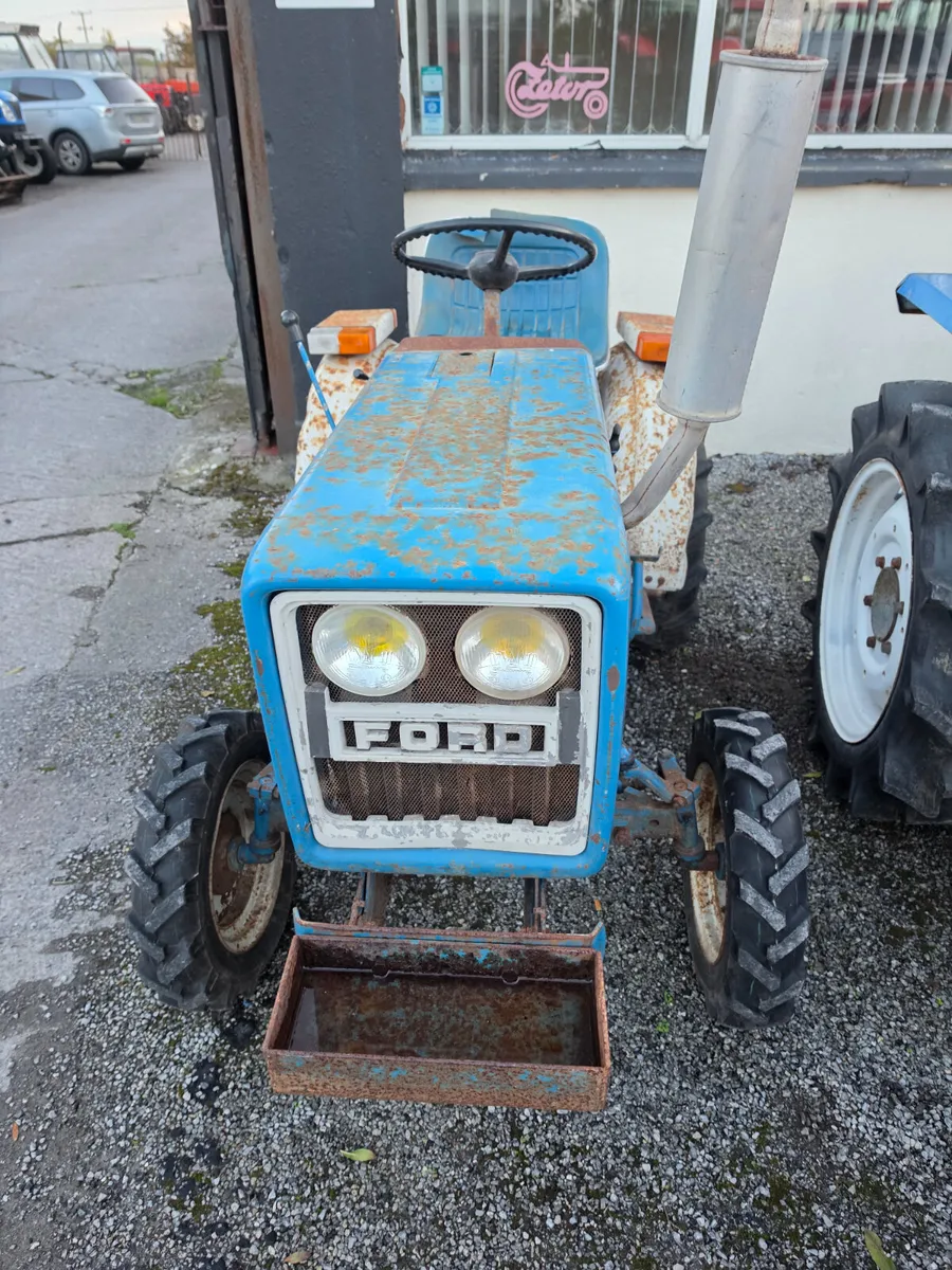 Ford tractor - Image 2