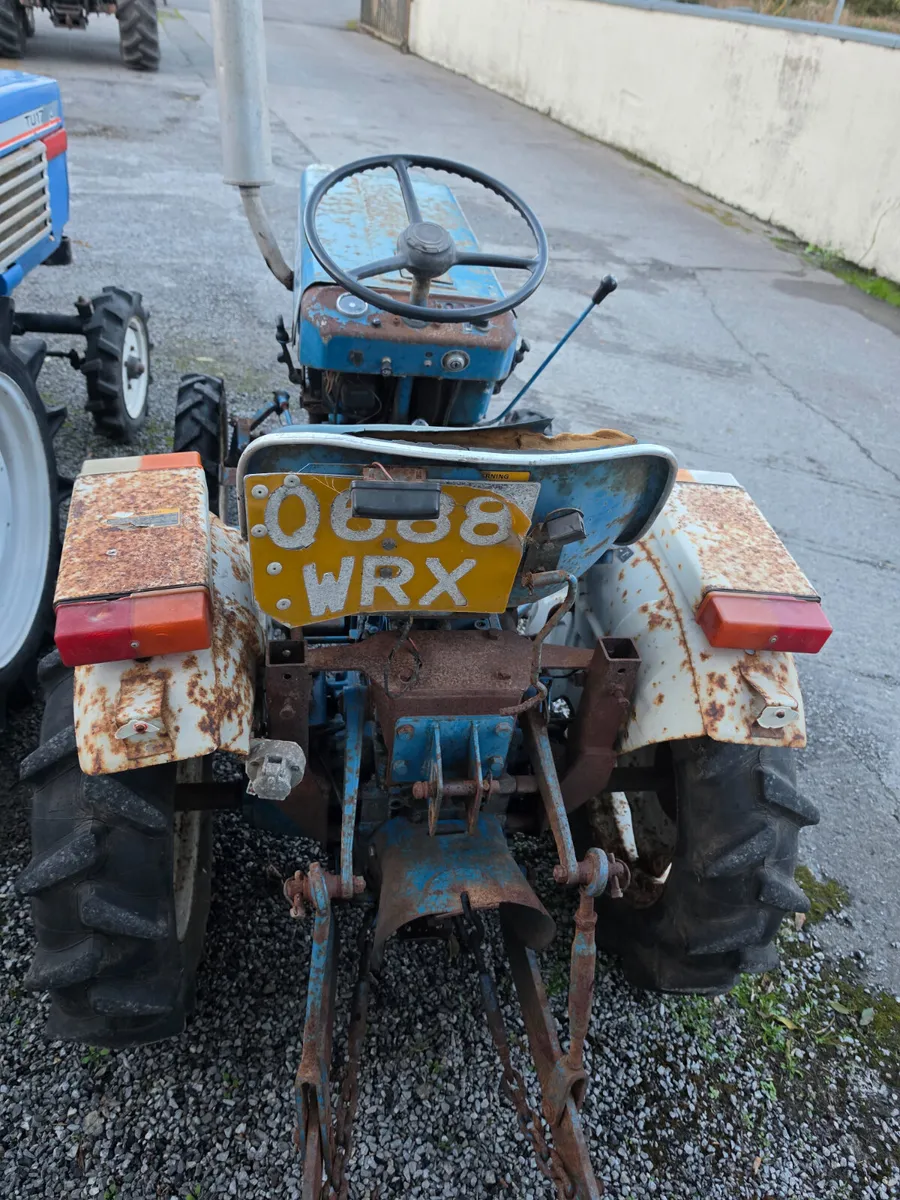 Ford tractor - Image 4
