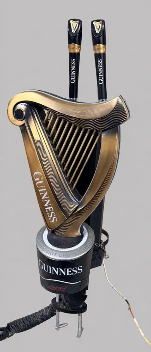 Guinness Harp Twin-Tap Font
