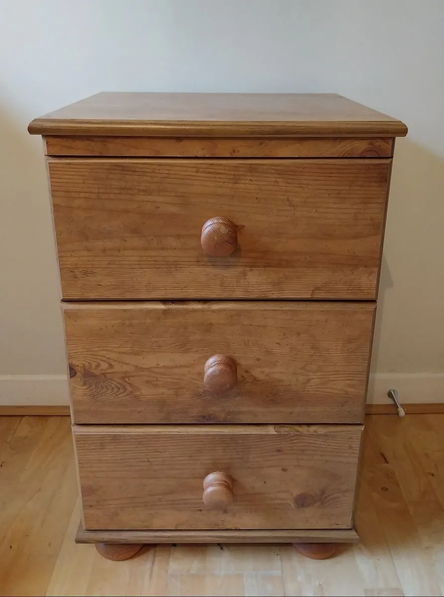 Large Bedroom Locker - Image 4