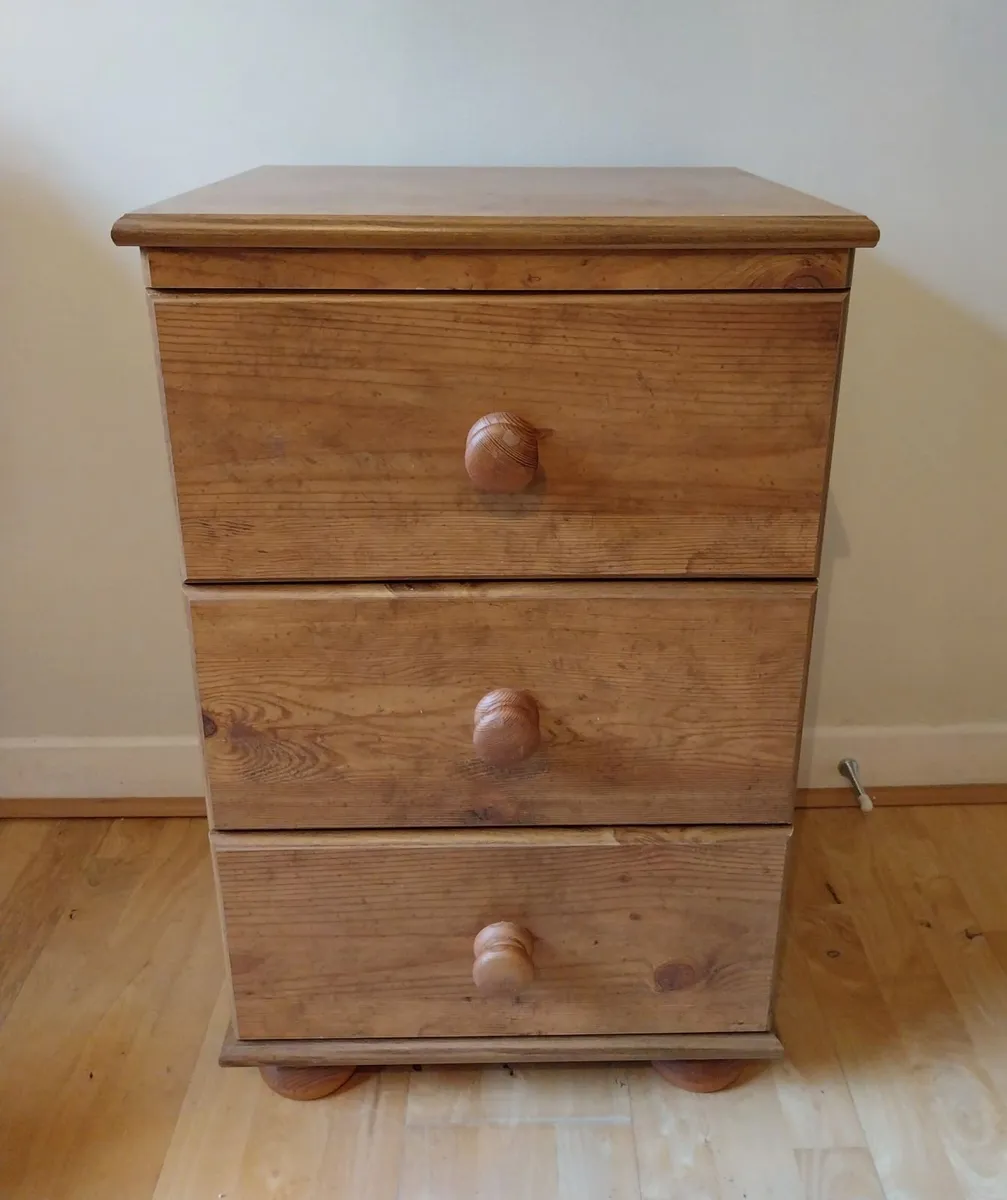 Large Bedroom Locker - Image 1