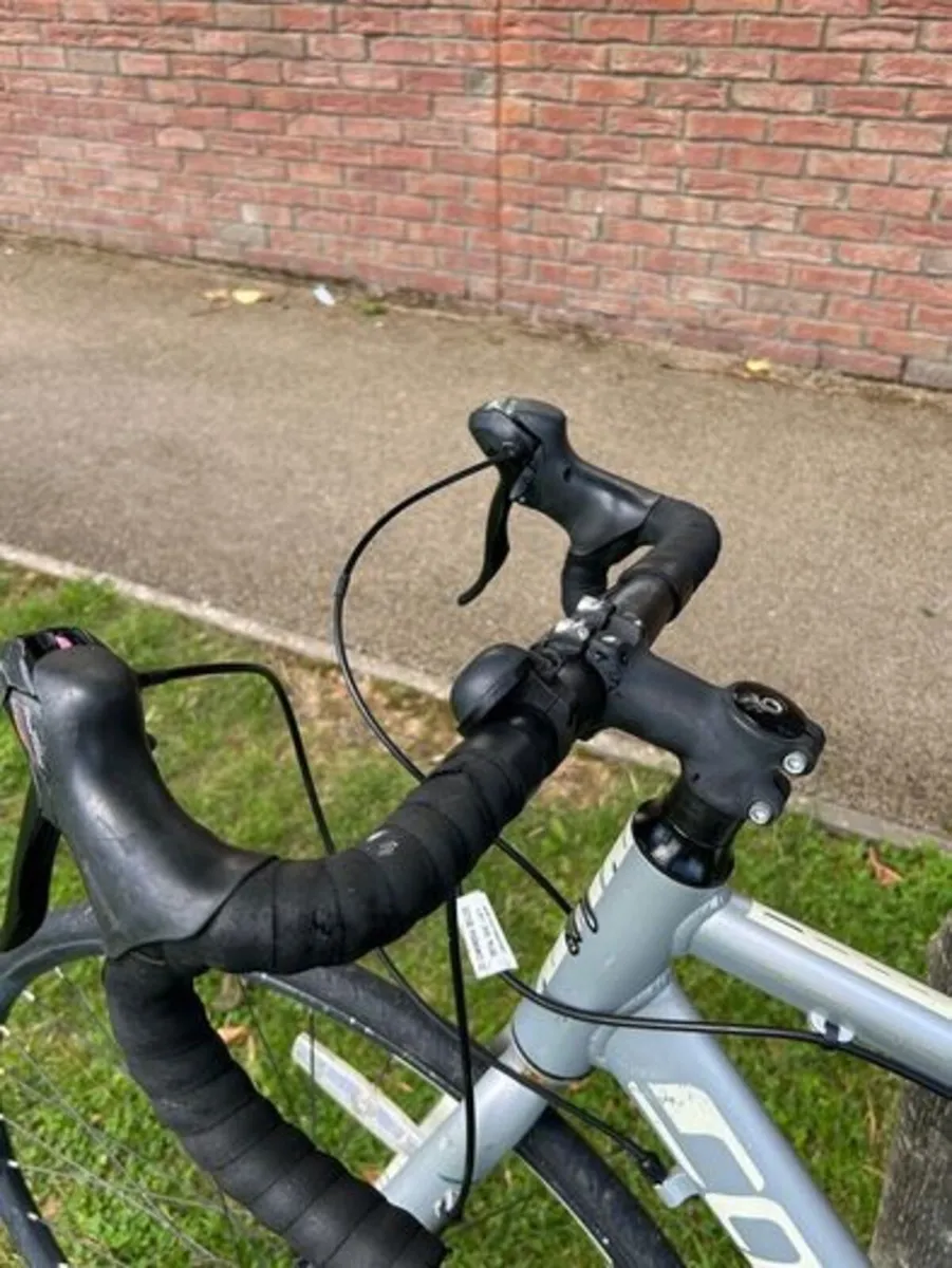 Road bike only serviced yesterday - Image 2