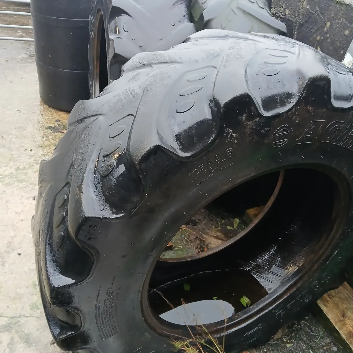 Tyres - Image 2