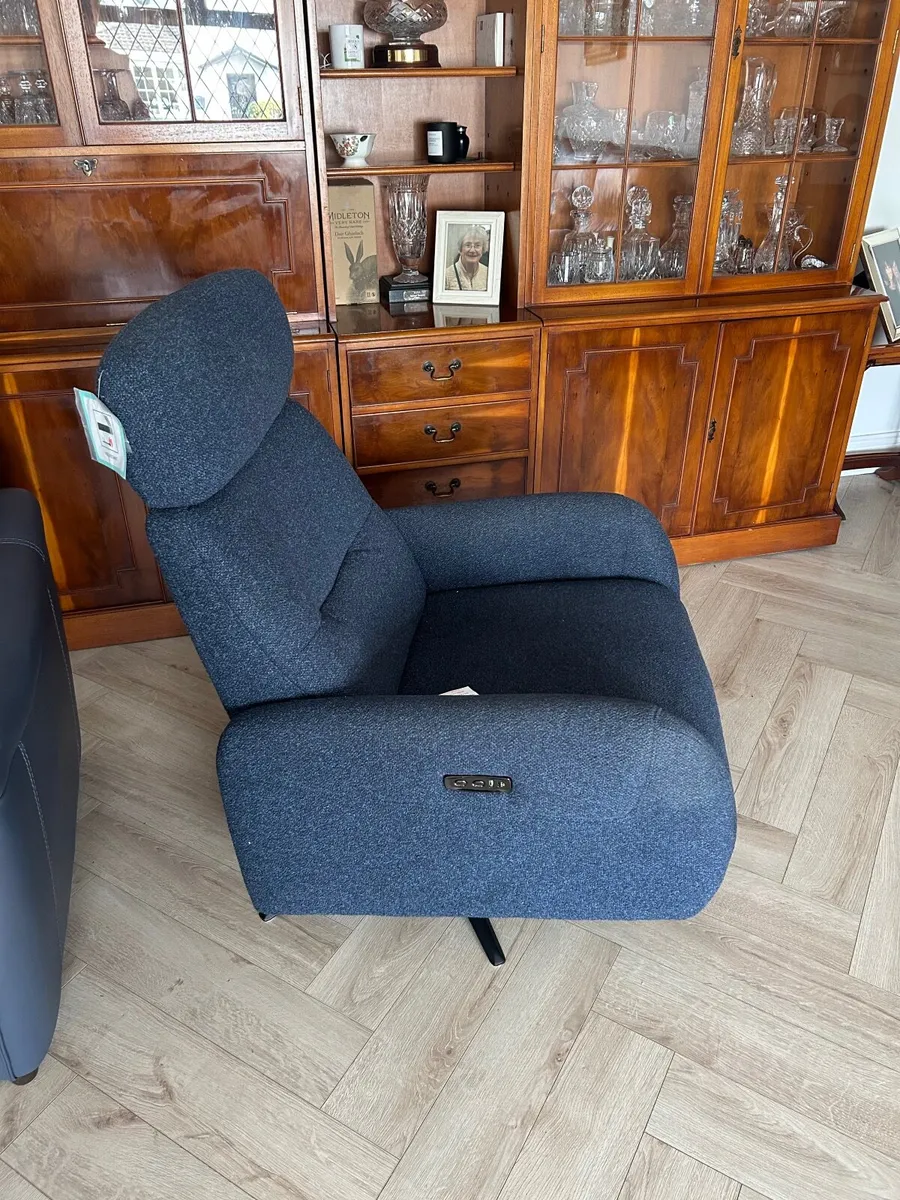 Recliner chair - Image 3