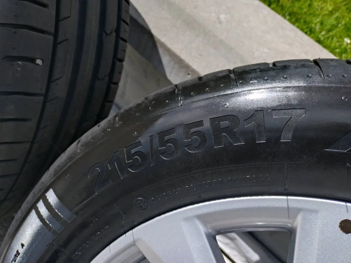 Brand new genuine VW caddy alloys wheels - Image 4