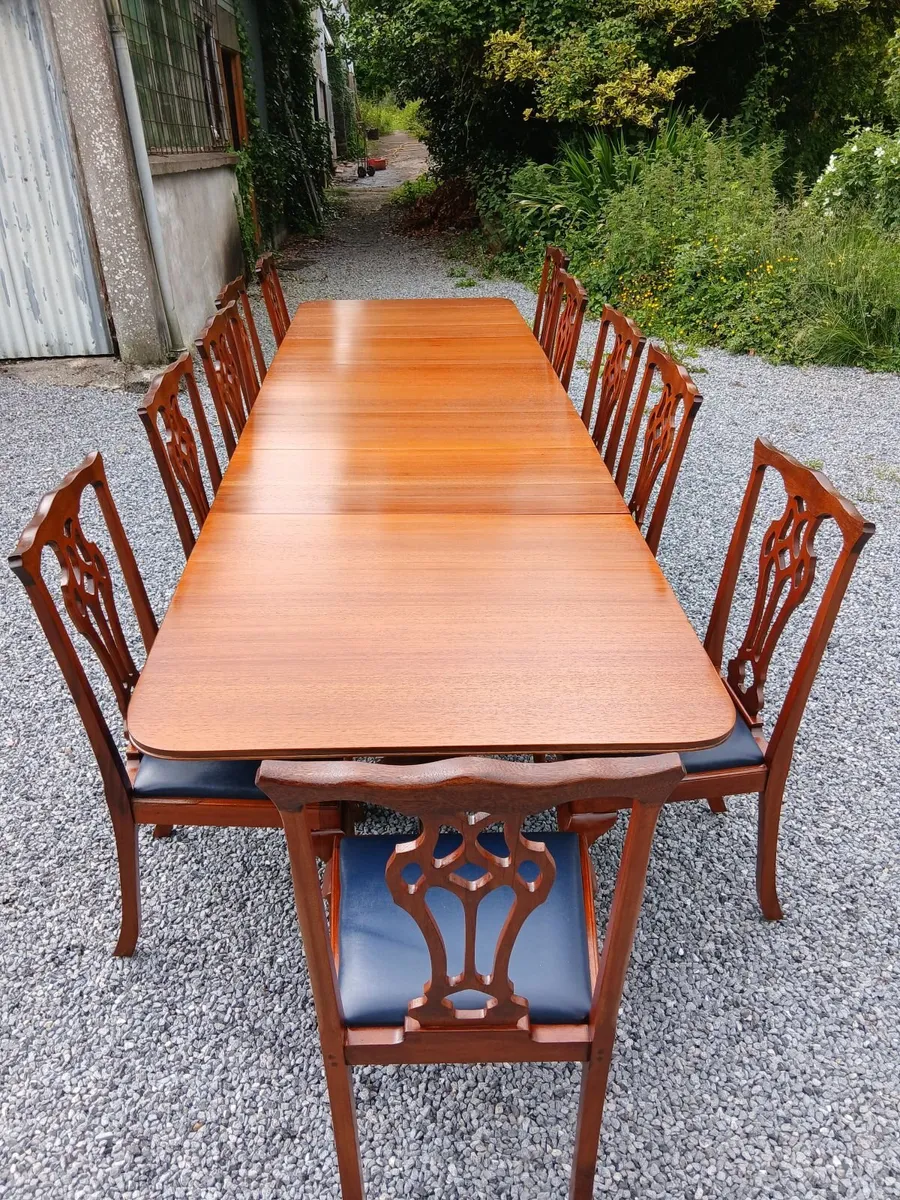Antique dining table and chairs - Image 1