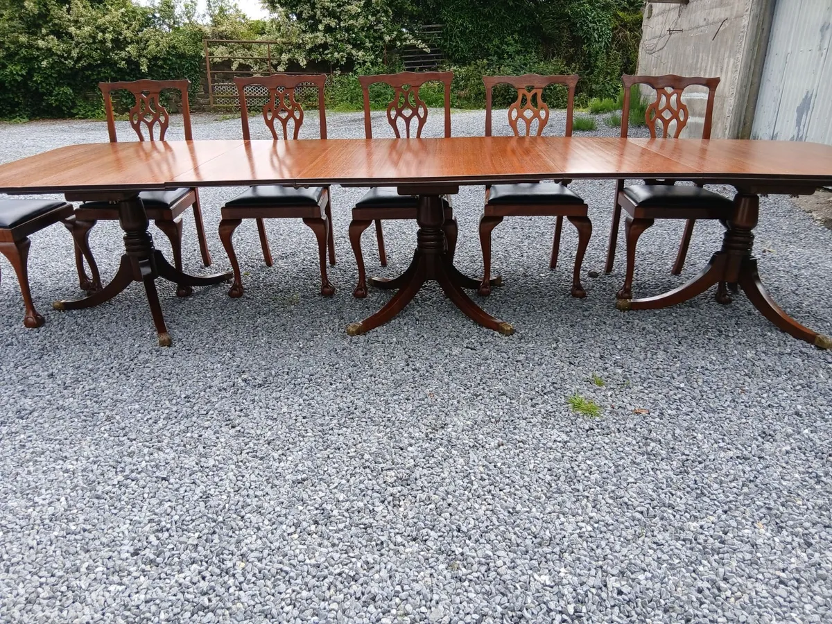 Antique dining table and chairs - Image 3