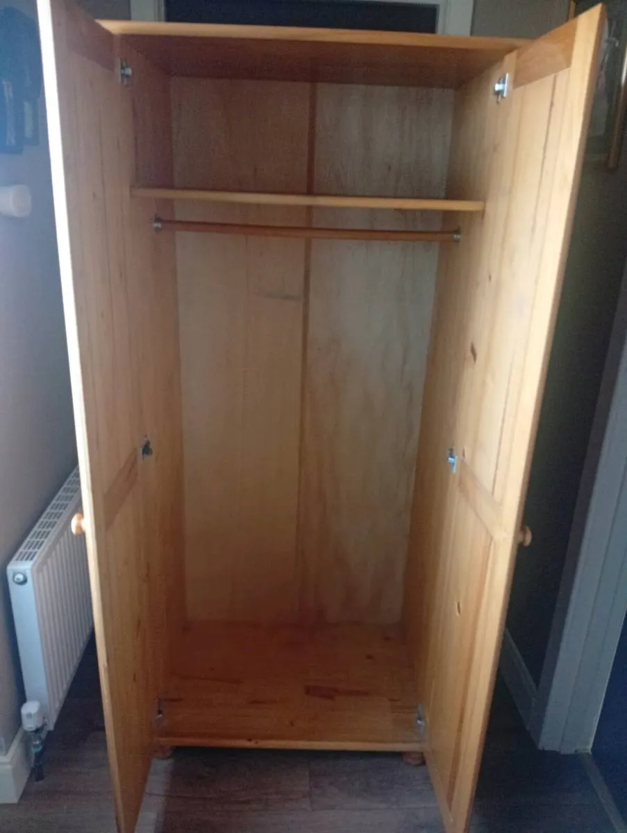 Wardrobe - Image 3