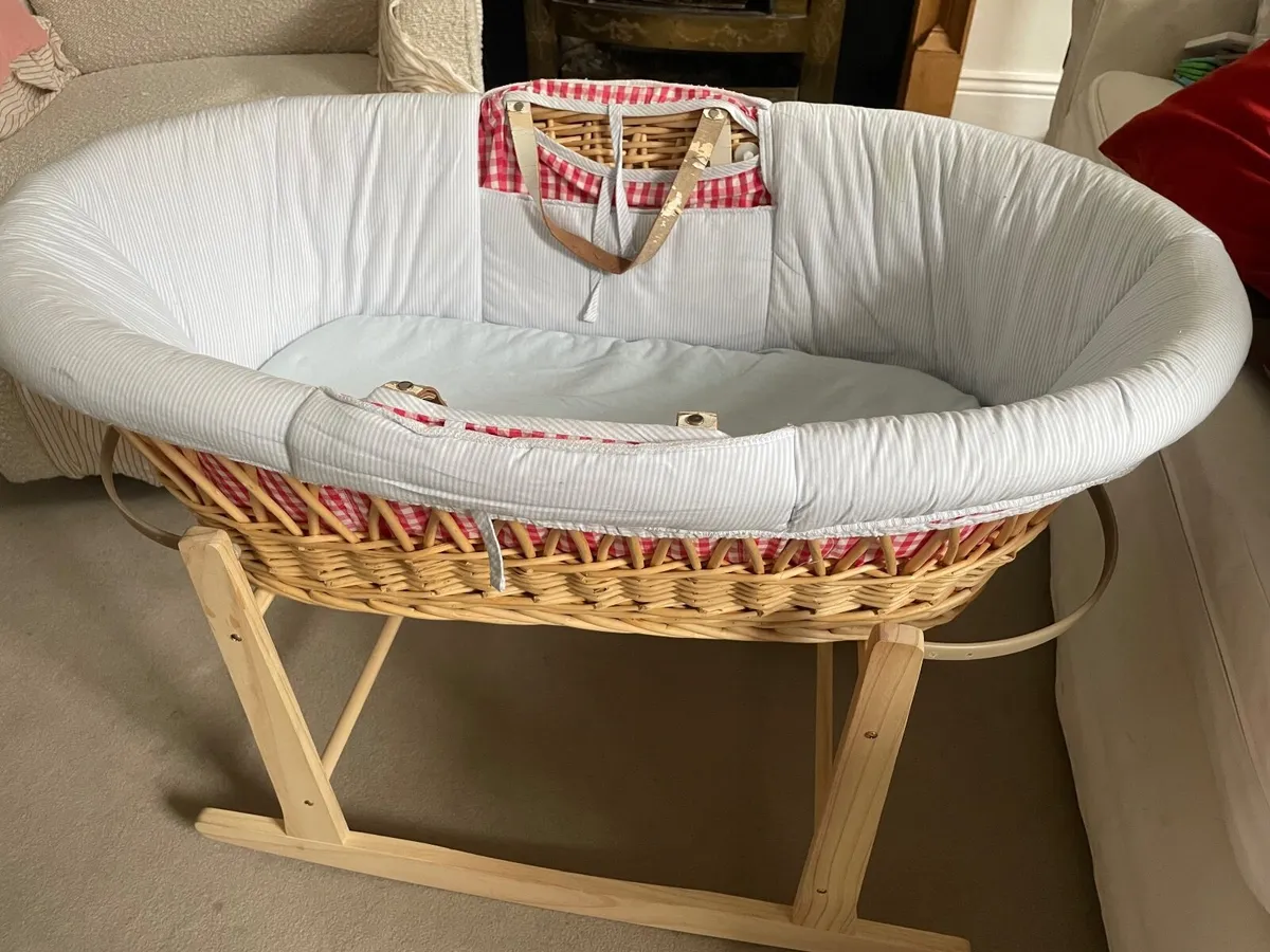 Moses basket and rocker - Image 2
