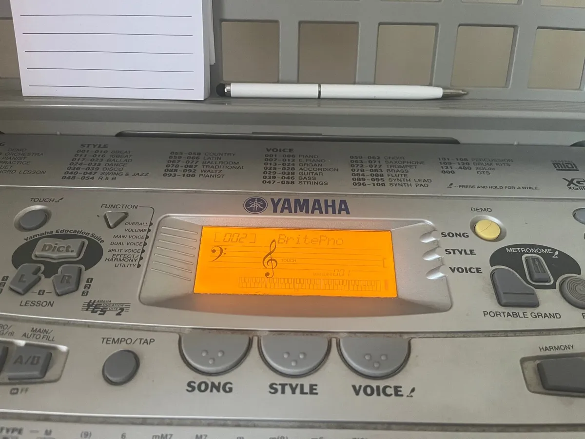 Yamaha 61-key portable keyboard - Image 2