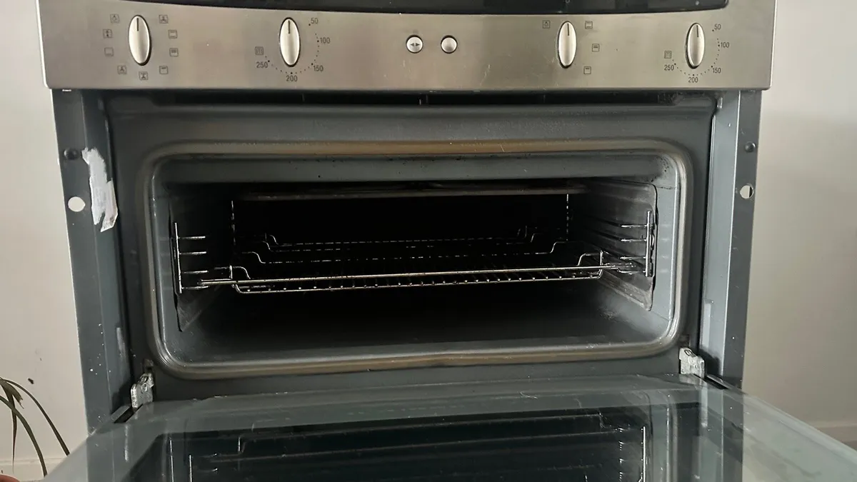 Neff 60cm Electric Oven - Grey - Image 3