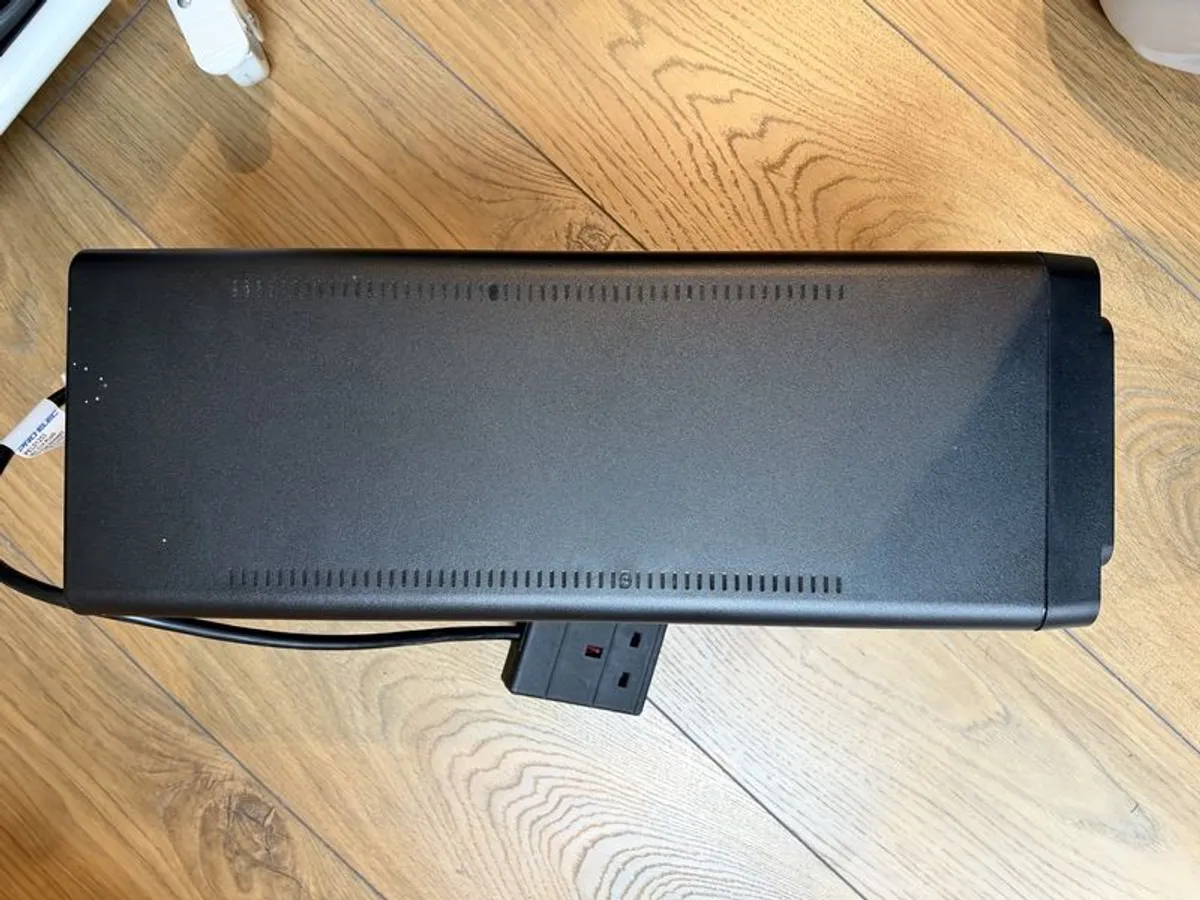 APC Easy UPS 1600VA BVX1600LI - 6 months old, under warranty - Image 3