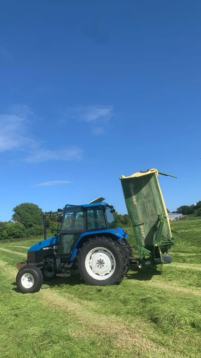 New Holland 5635 - Image 1
