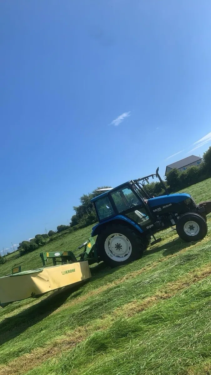 New Holland 5635 - Image 2