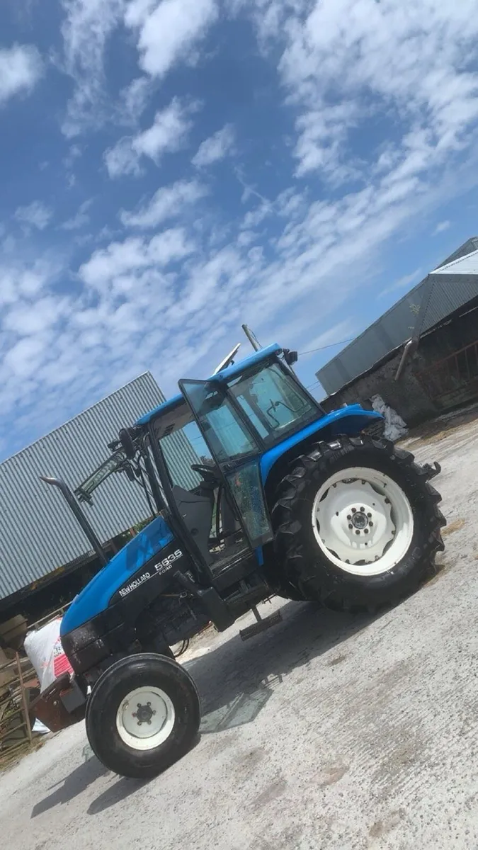 New Holland 5635 - Image 4