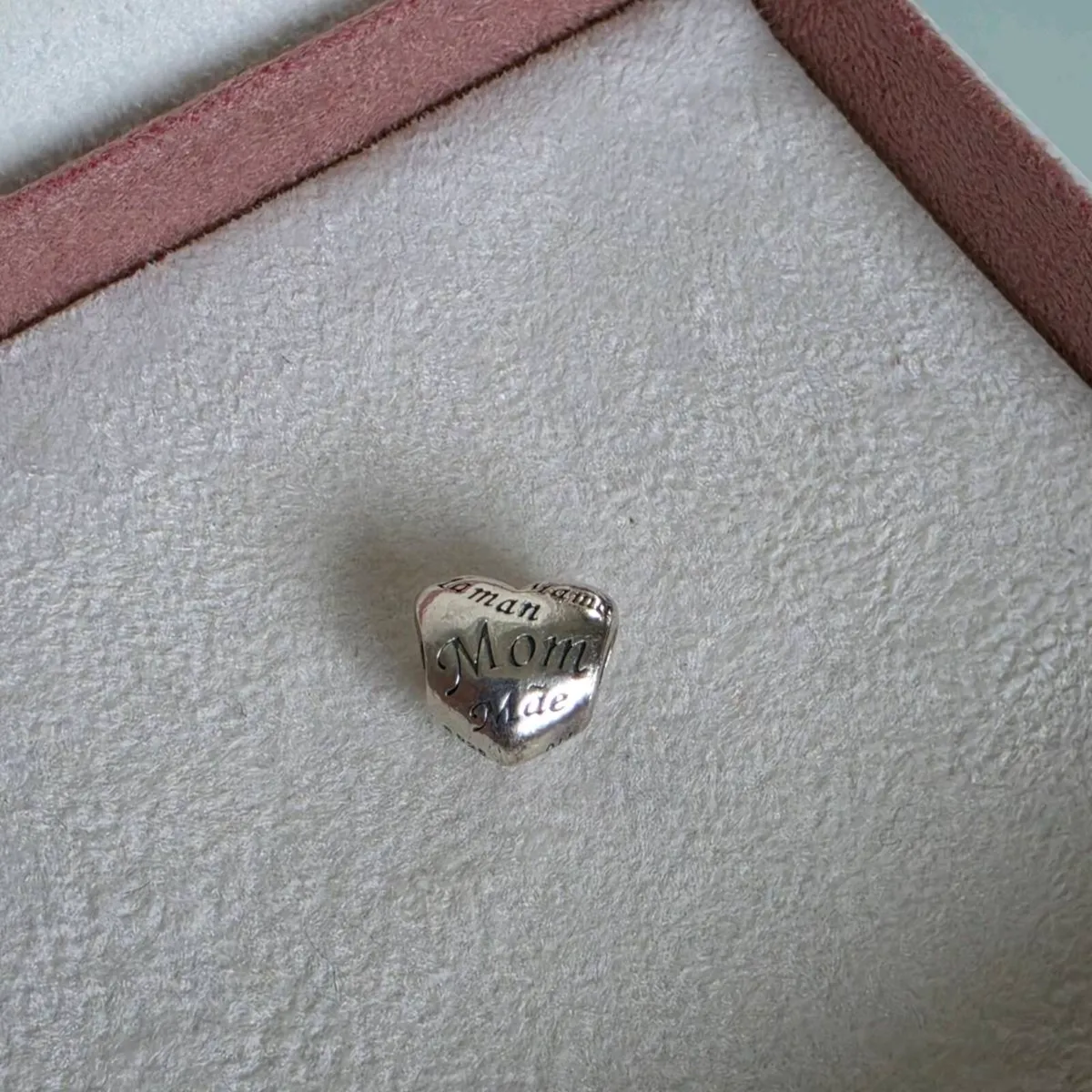 Pandora "Mom" heart charm - Image 3