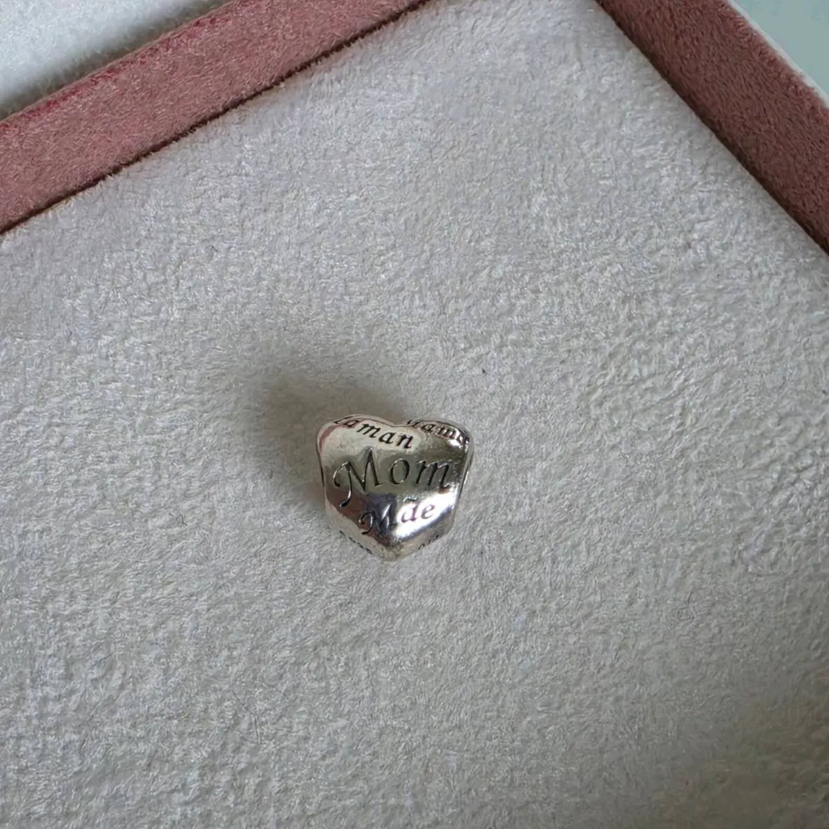 Pandora "Mom" heart charm - Image 4