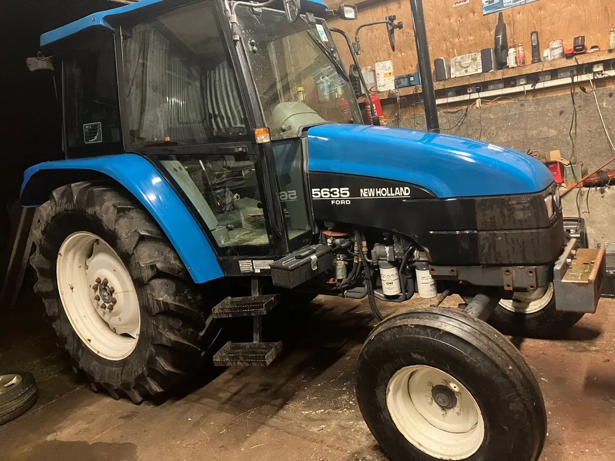 New Holland 5635 - Image 3